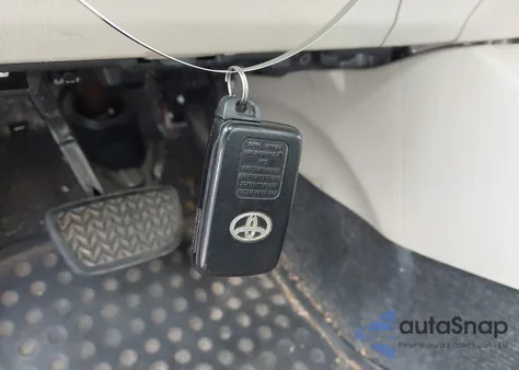 2013 Toyota Prius Two из США, поврежденный, VIN JTDKN3DU8D5651295